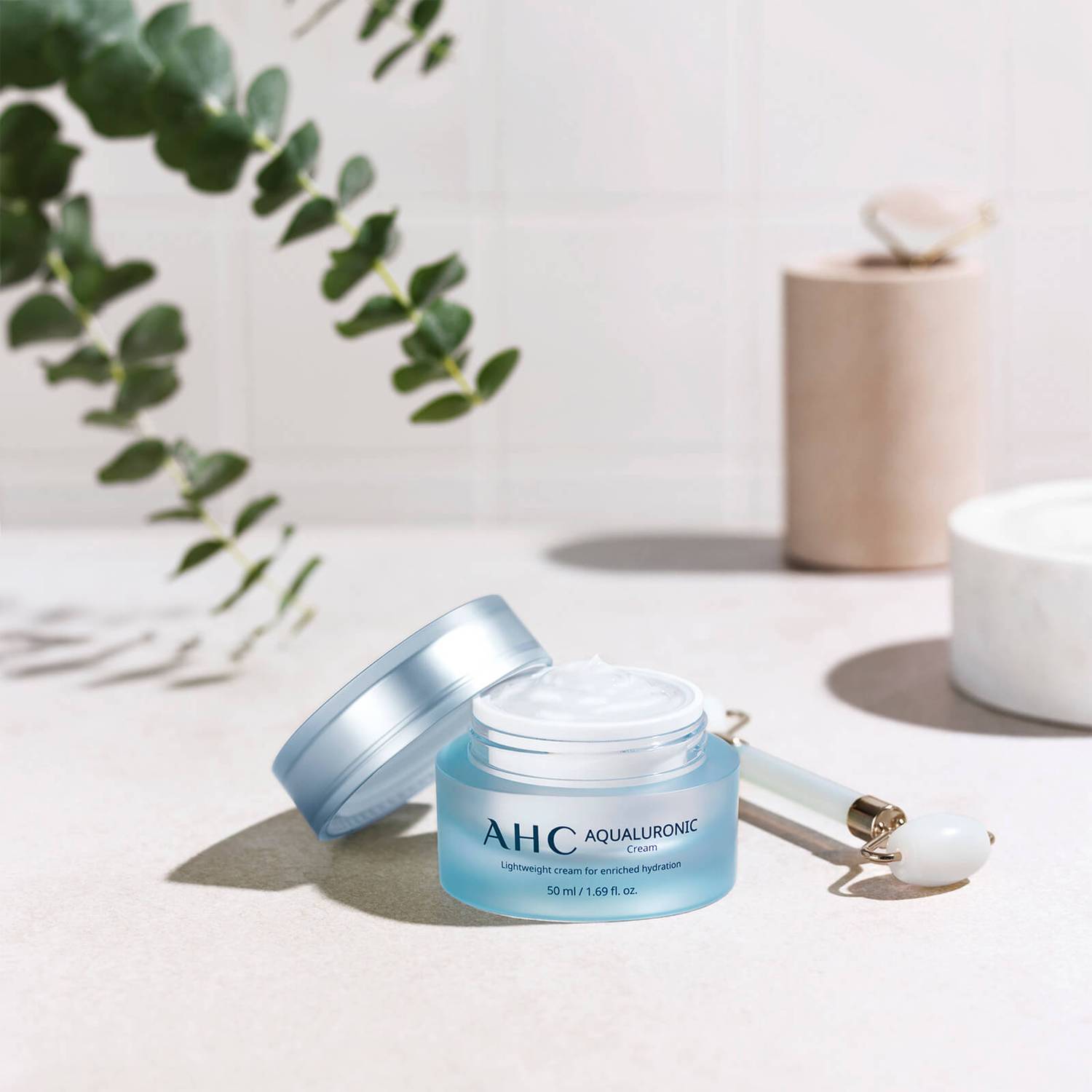 AHC Face Cream Aqualuronic Hydrating Triple Hyaluronic Acid  50ml AHC Face Cream Aqualuronic Hydrating Triple Hyaluronic Acid  50ml