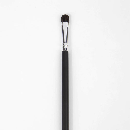 BH Cosmetics Small Packer Brush