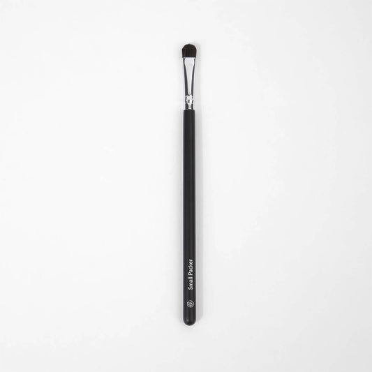 BH Cosmetics Small Packer Brush
