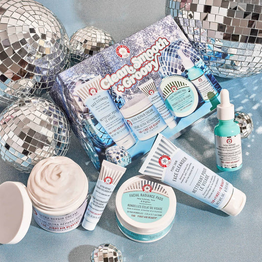 First Aid Beauty Clean, Smooth and Groovy Kit