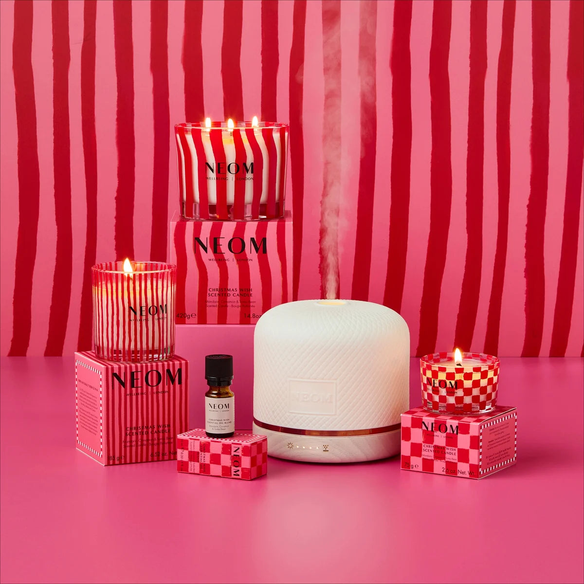 NEOM Christmas Wish Travel Candle