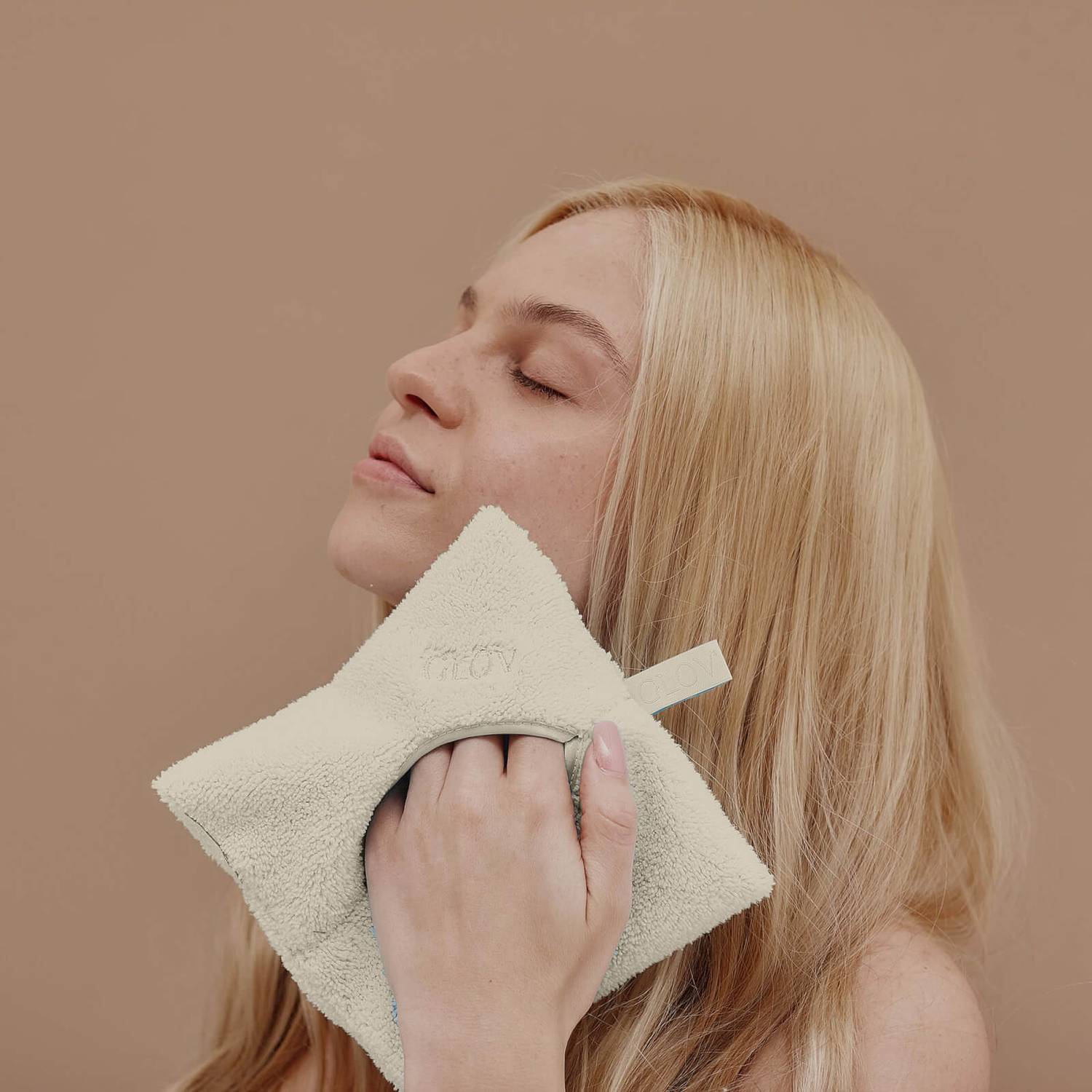 GLOV Comfort Hydro Cleanser