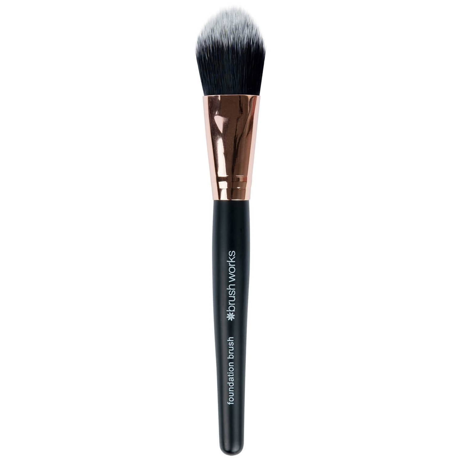 brushworks Foundation Brush