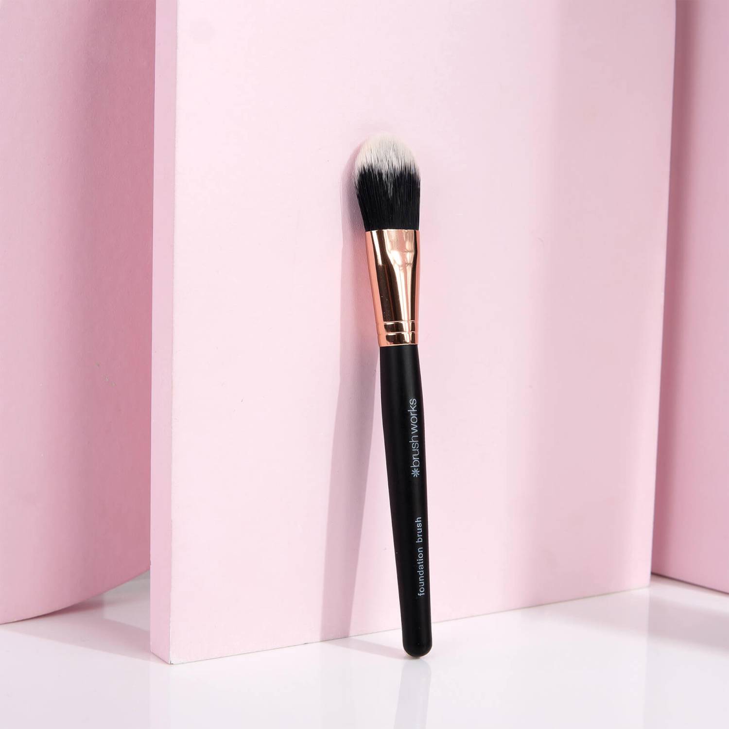 brushworks Foundation Brush