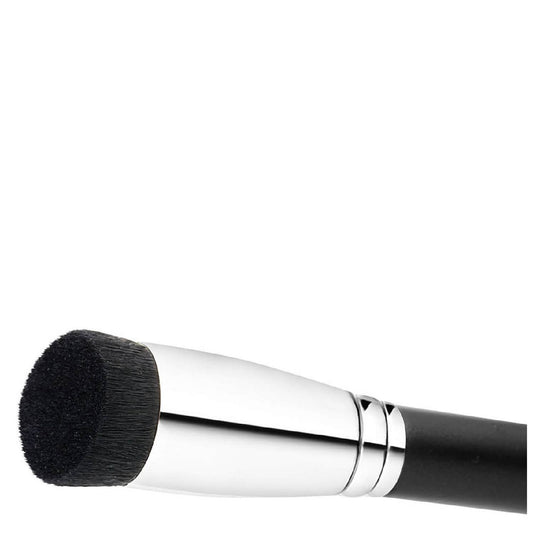 MAC 196 Flat Top Foundation Brush