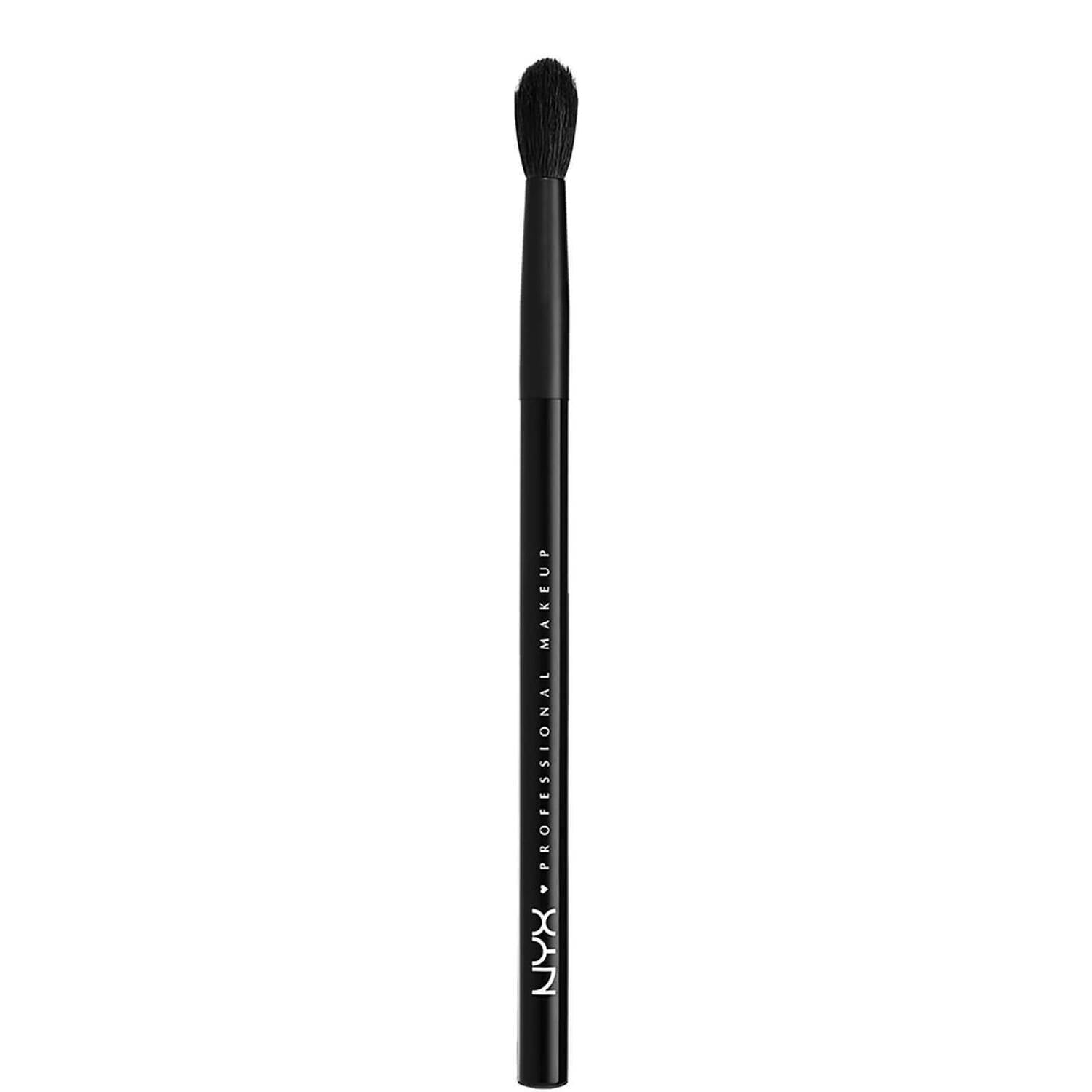 NYX Professional Makeup Pro Crease Brush