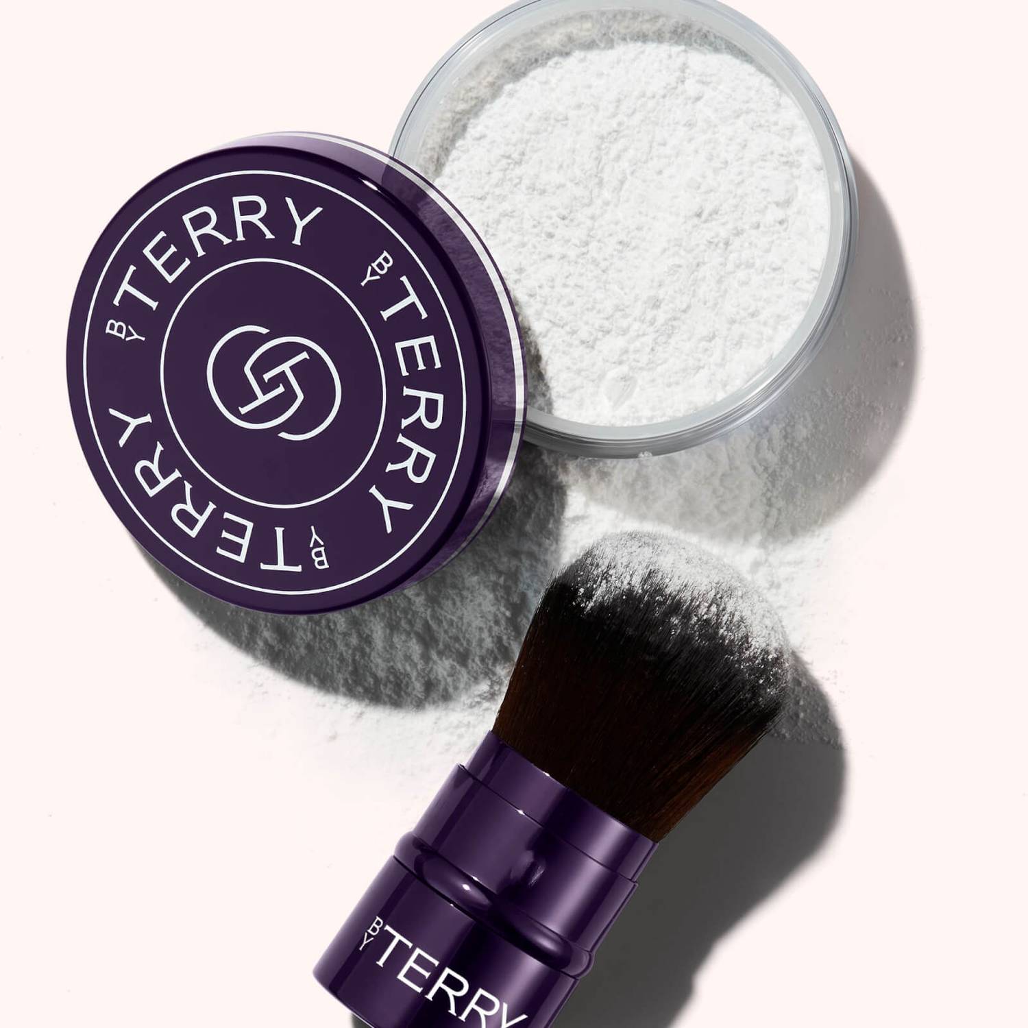 By Terry Exclusive Hyaluronic Hydra Powder and Kabuki Brush Set