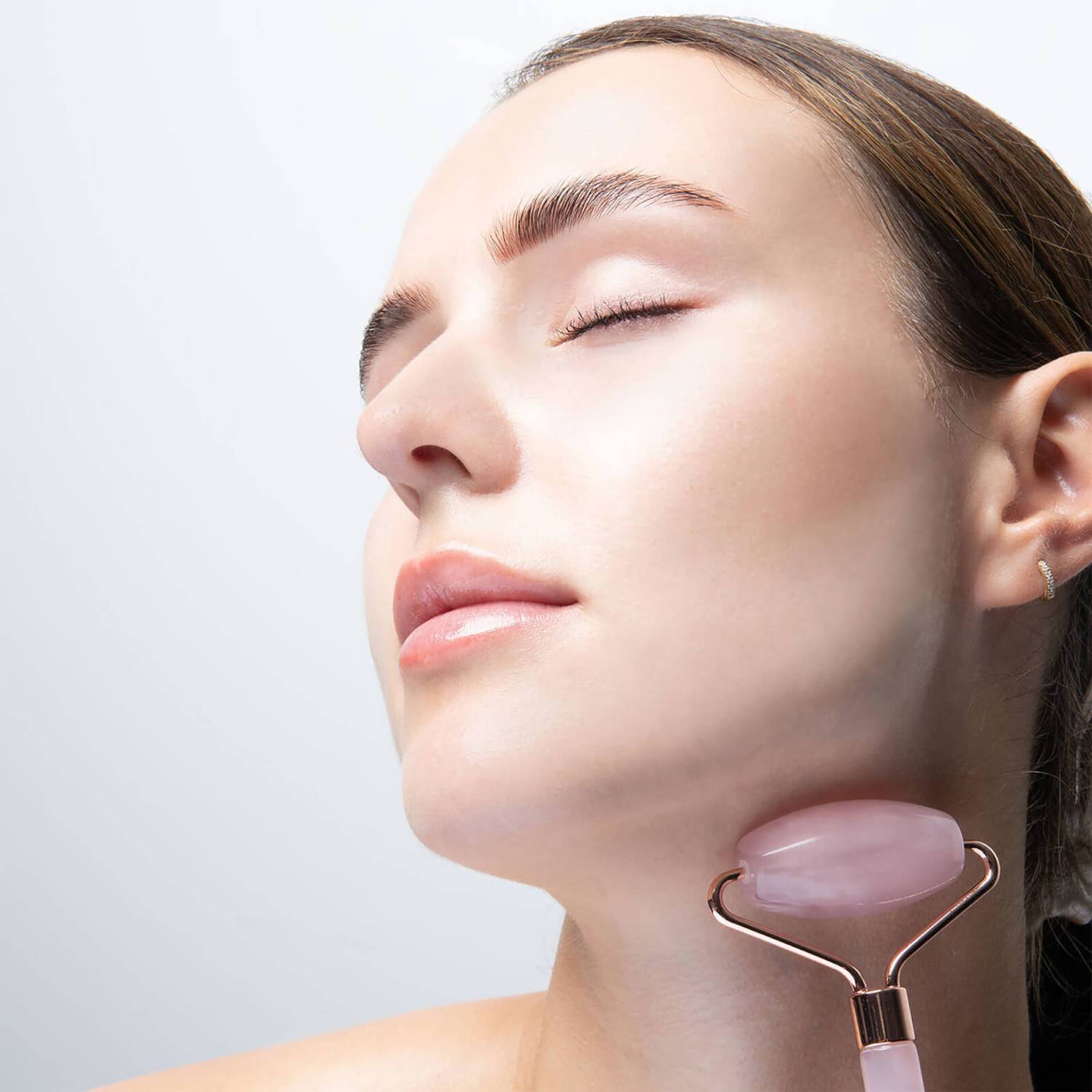 brushworks HD Rose Quartz Resin Roller & Gua Sha