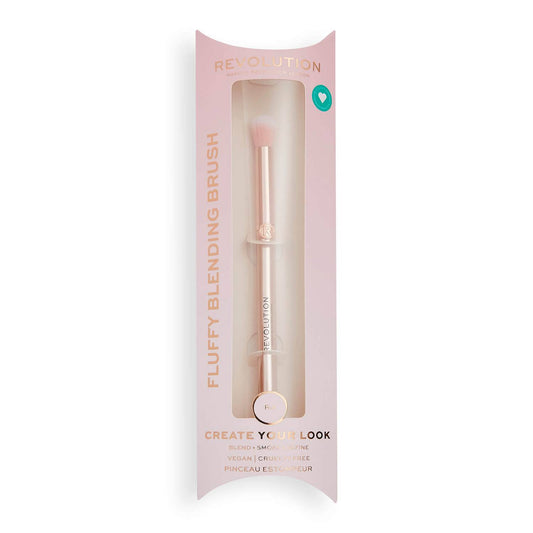 Makeup Revolution Create Fluffy Blending Brush R4