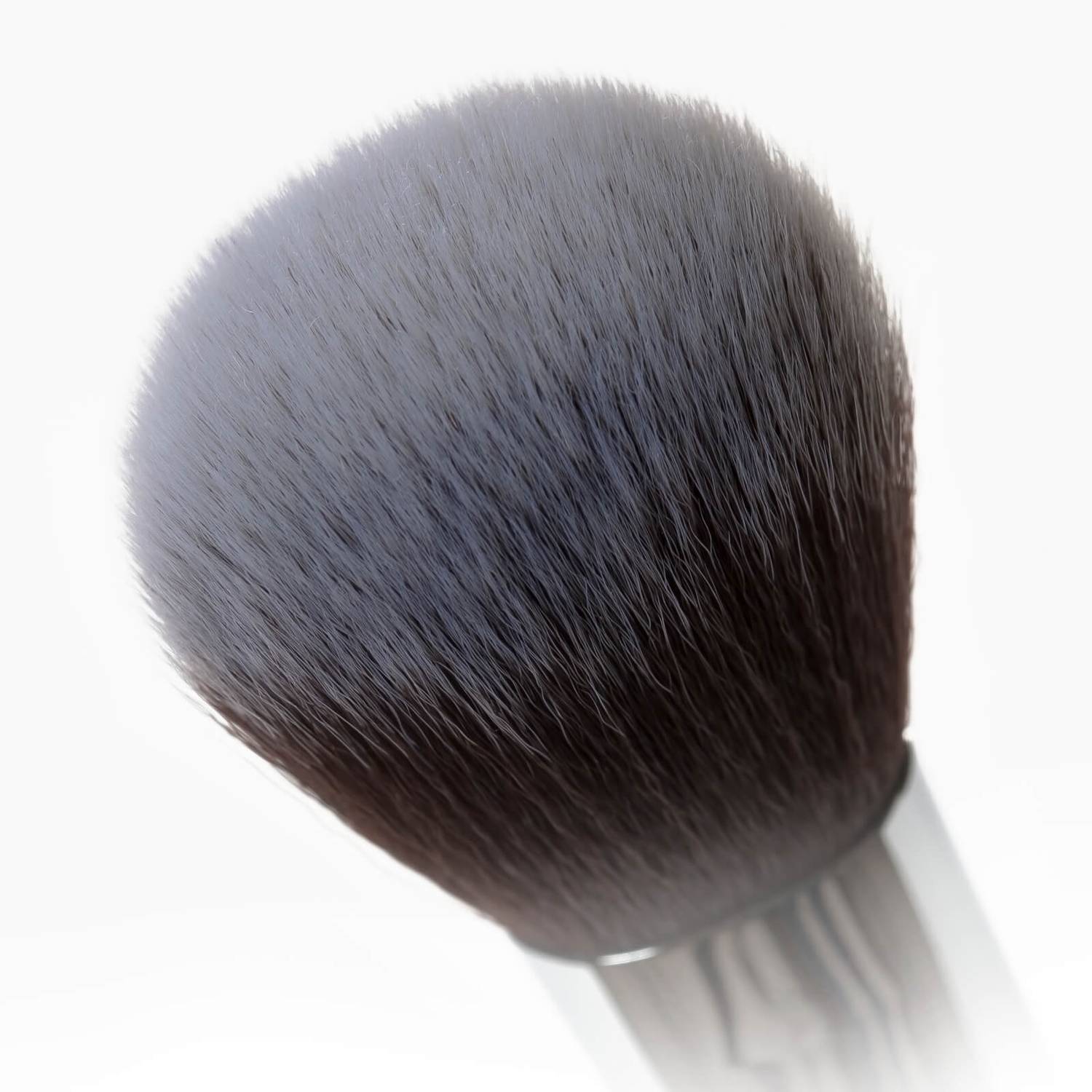 Nanshy Blush Brush - Pearlescent White