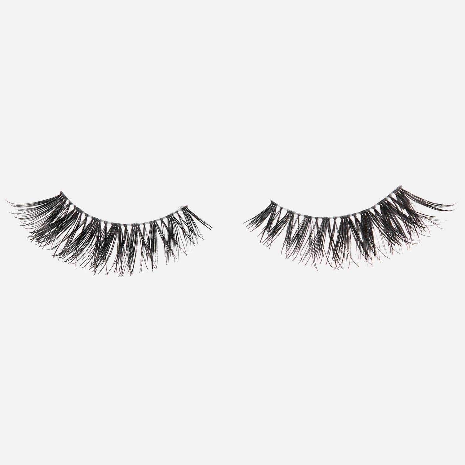 BH Cosmetics Flirty Girl (Cat Eye) Not Your Basic Lashes Tease